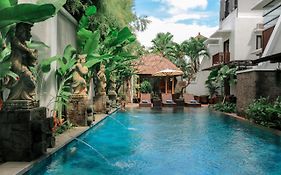 D'Sri Saren Villas&Residence
